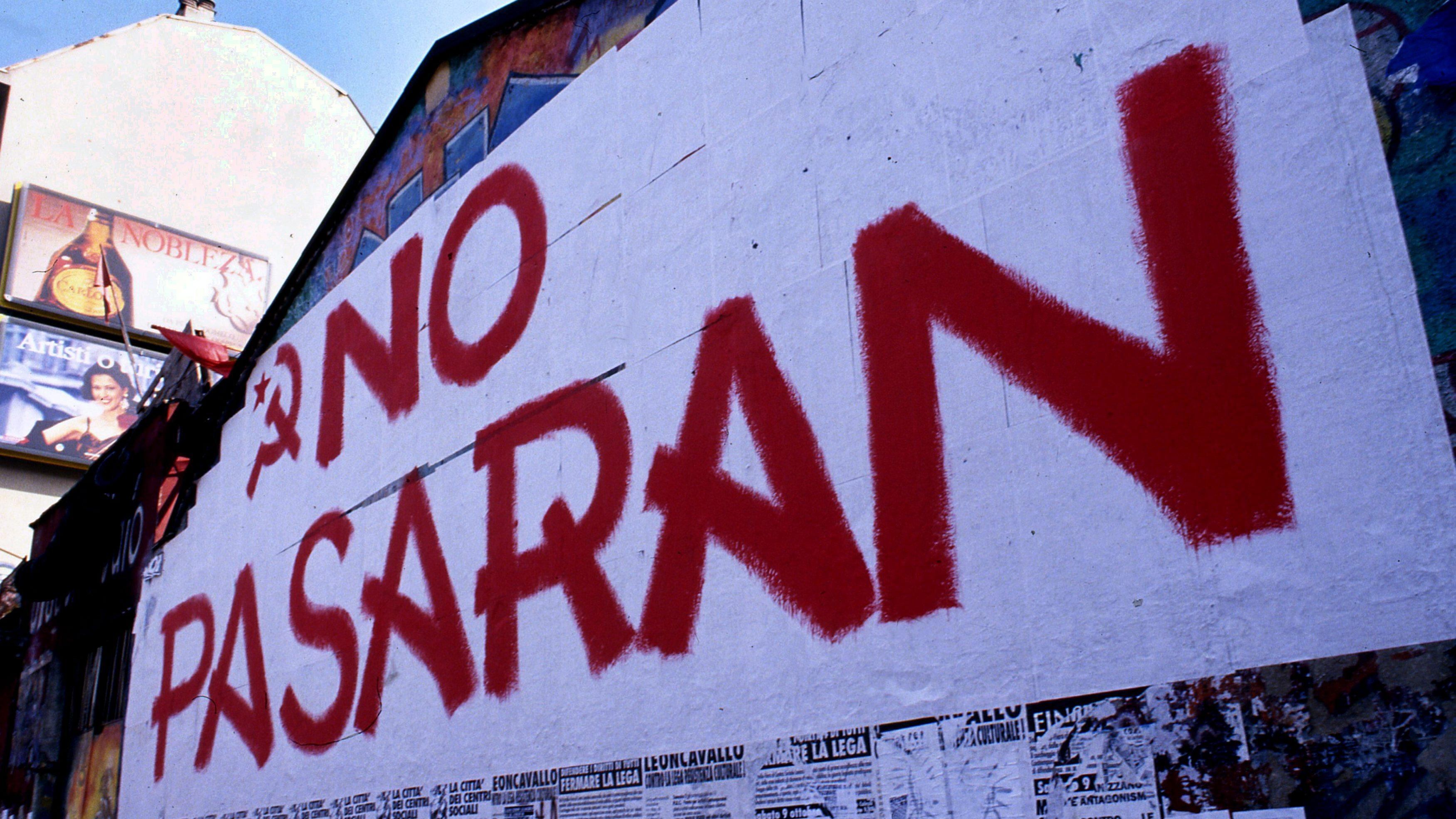 Domani lo sgombero del Leoncavallo. L'ex sindaca di Barcellona si oppone