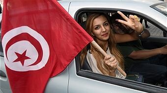 La Tunisia annuncia nuove leggi per i diritti delle donne
