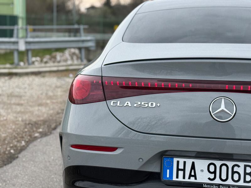 Mercedes CLA 250+: tutte le foto 10