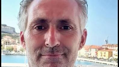 Arrestato Lerry Gnoli: travolse e uccise una donna con una ruspa sulla spiaggia