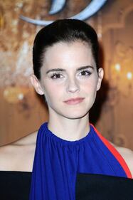 Emma Watson, sexy Bella sul red carpet 18