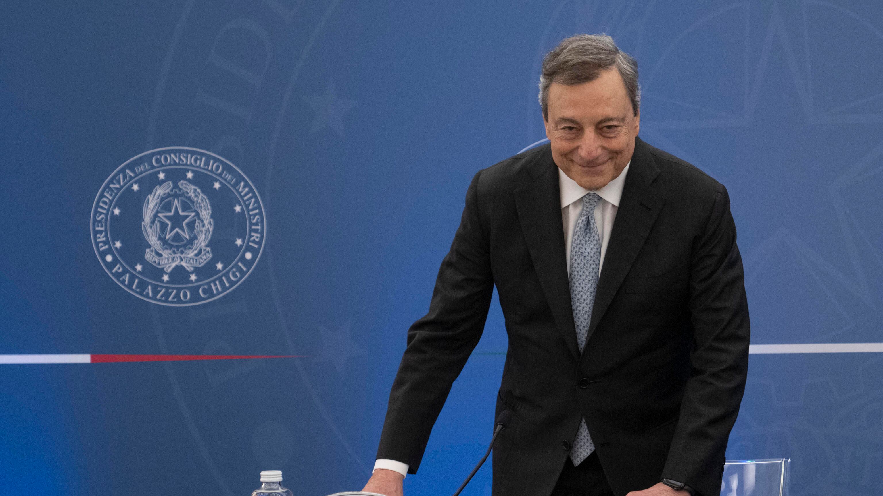Draghi drammatizza la crisi: "Ora i 5s facciano chiarezza"