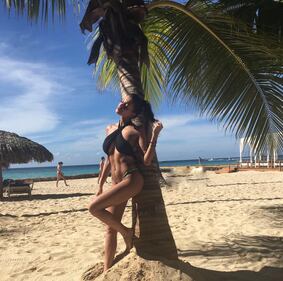 Cristina Buccino, vacanze hot a Santo Domingo 4