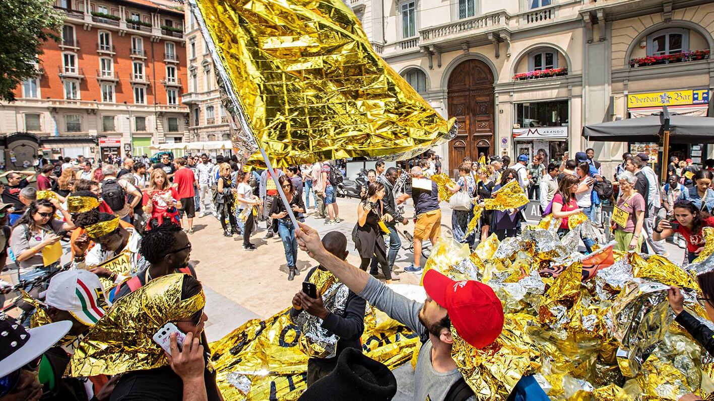 Il football club dei rifugiati in campo contro Salvini