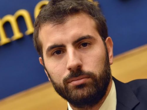 Ecco chi è il capo missione della nave Alex