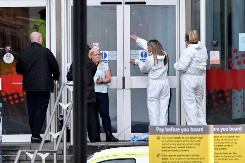Manchester, accoltellamento al centro commerciale 2