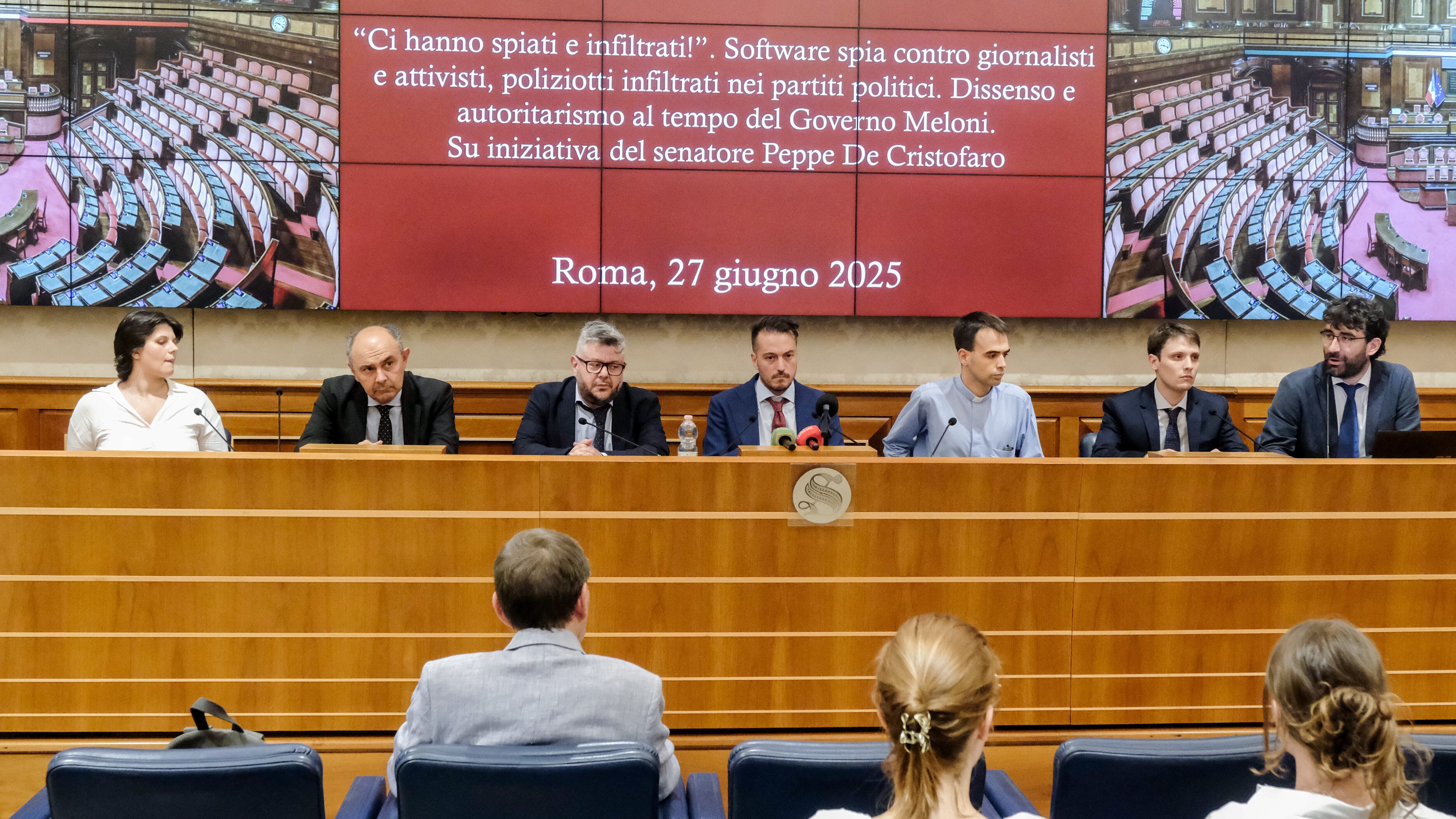 Caso Paragon, il prete amico dei migranti attacca Meloni