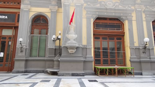 La desolazione della Galleria Principe di Napoli 7