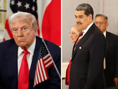 Tensioni Venezuela-Usa, Trump smentisce i piani d'attacco. E Maduro scrive a Putin