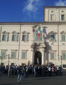 Le opposizioni insorgono: marcia sul Colle 5