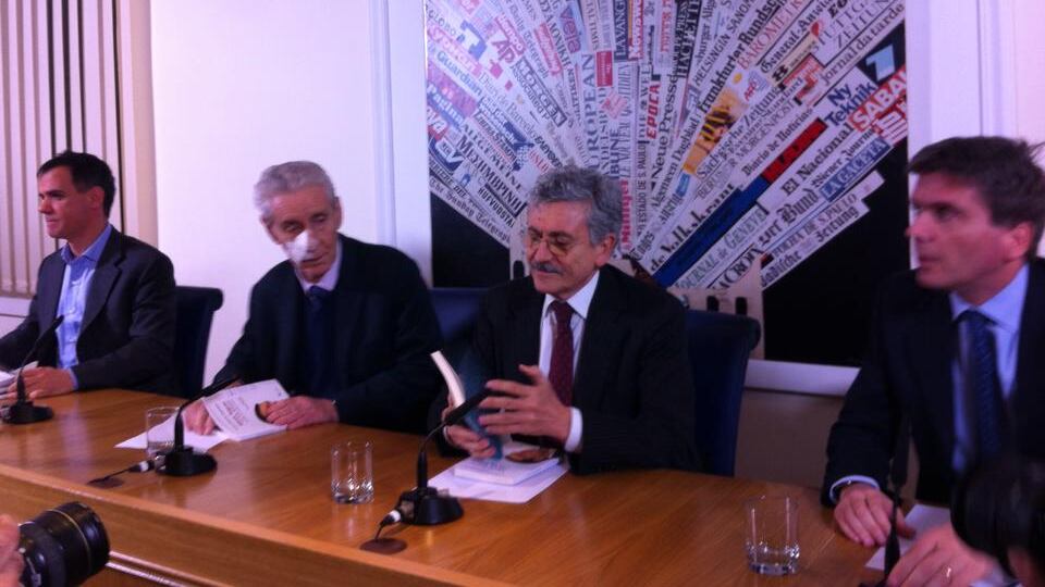 Inchiesta Ischia, D'Alema: "Nessun illecito o beneficio"