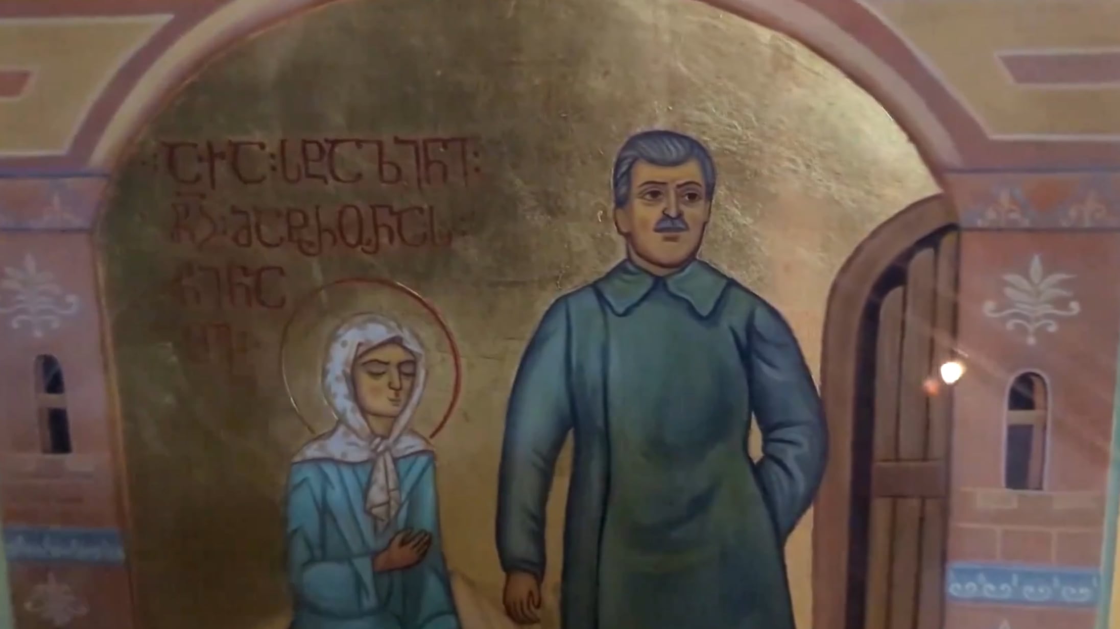 Vandalizzata icona sacra di Stalin: esplodono le proteste in Georgia
