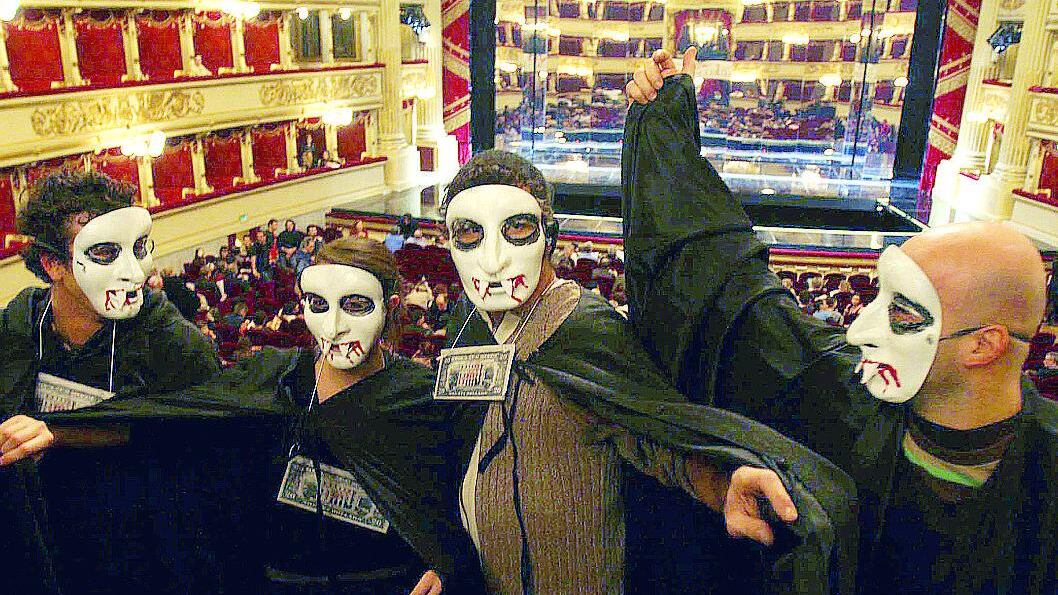Scala, mecenate pubblico salva i conti