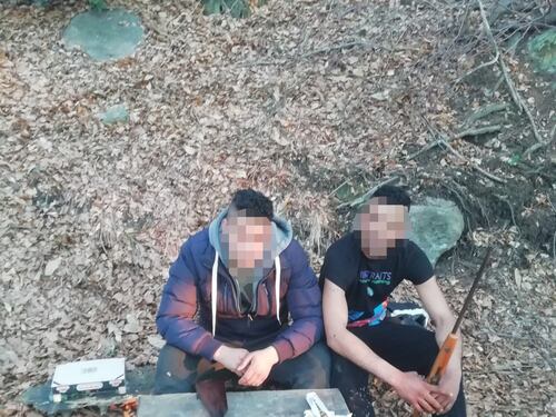 Sei arresti: incastrati dai selfie con armi e droga