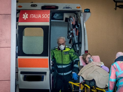 Febbre, nausea e sfoghi cutanei: un'altra malattia spaventa Lodi