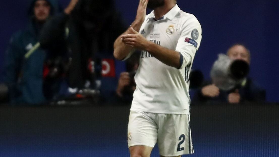 Carvajal regala il trofeo al Real all'ultimo tuffo