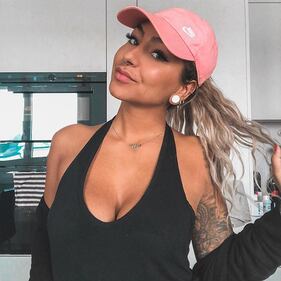 Liza Brito da urlo su Instagram: gli scatti dell'ultima fiamma di Neymar 5