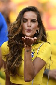 Izabel Goulart, Katy Perry e Diana Villas Boas:le star sexy del salto della corda 1