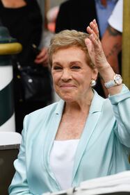 Bagno di folla per l'arrivo a Venezia di Julie Andrews 7
