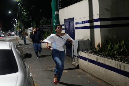 Venezuela, le foto dell'attacco Usa a Caracas 1