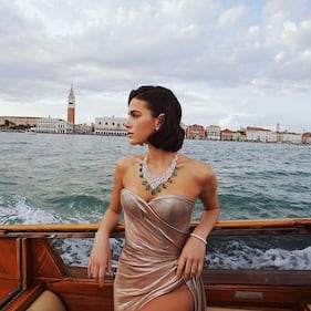 Lady Neymar, scollatura hot a Venezia: le foto della fidanzata di O'Ney 7
