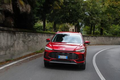 MG ZS Hybrid+: guarda tutte le foto 16
