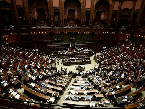 Terremoto nel M5s, altri due parlamentari lasciano il gruppo