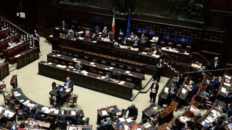 "Profezia" del costituzionalista: "Ecco perché non si vota subito"