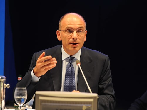Governo, Letta tira dritto: "I veti non mi bloccheranno"