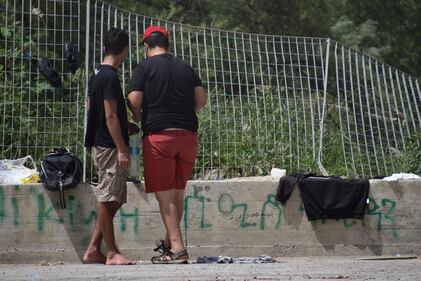 Ventimiglia: ovunque accampamenti di migranti, pure in spiaggia 2