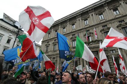La Lega scende in piazza a Milano 3