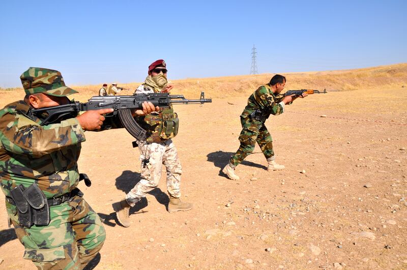 Così i parà addestrano i curdi a Erbil 1