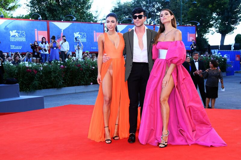 Dayane Mello e Giulia Salemi, spacco profondo a Venezia 6