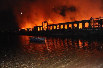 Incendio a Napoli 13