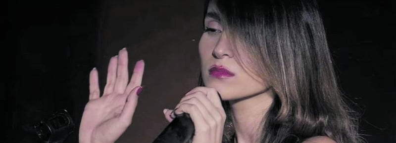 Condannata a 74 frustate: la pena per la cantante iraniana che si è esibita senza velo