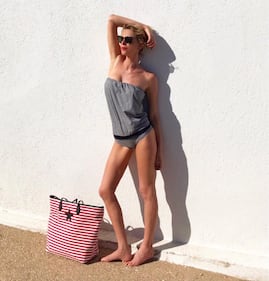 Alessia Marcuzzi sexy in bikini 4
