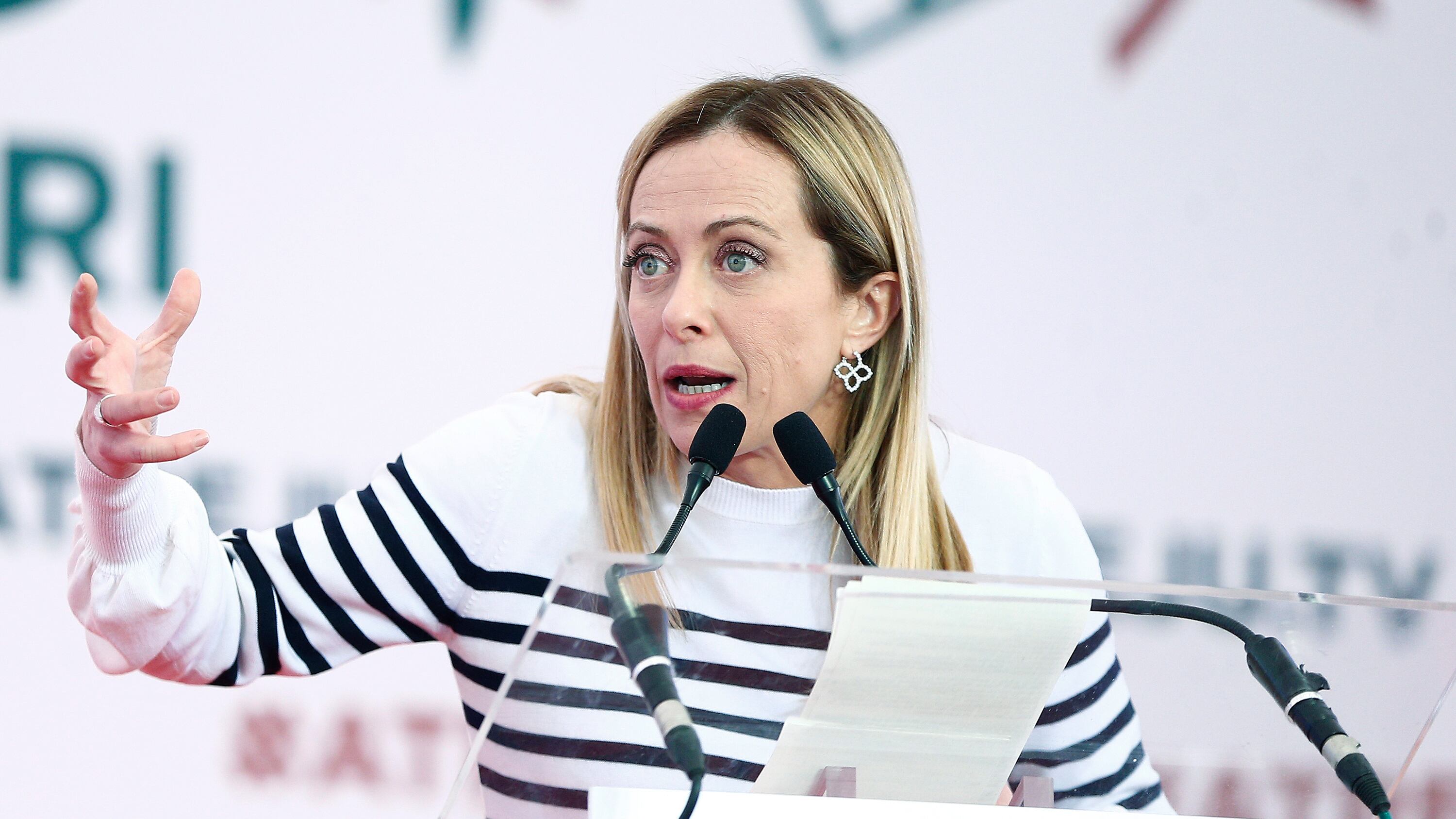 Meloni vuole un patriota. "Centrodestra determinante"