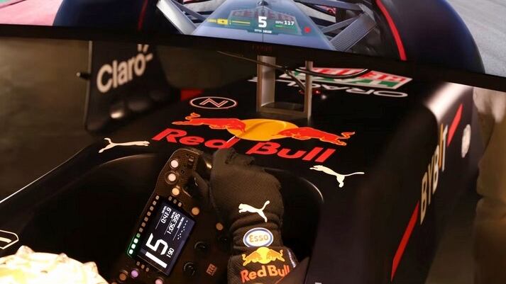 Diaz 7, tutti in pista per il Gp di Monza con i simulatori di F1 Red Bull