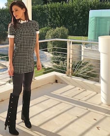 Anna Tatangelo, seno strizzato e nudo integrale 17