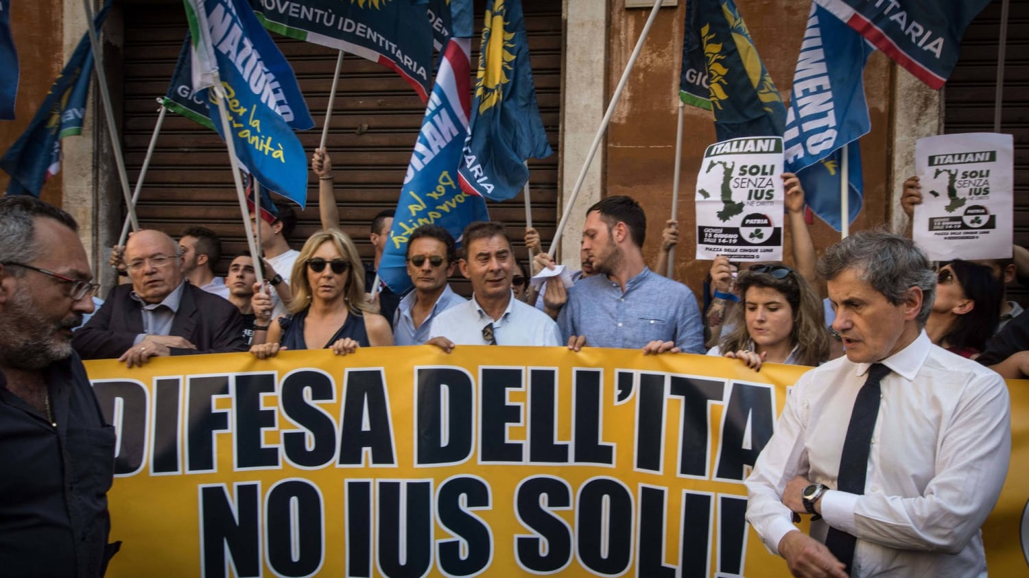 Contro la cittadinanza facile centrodestra sulle barricate