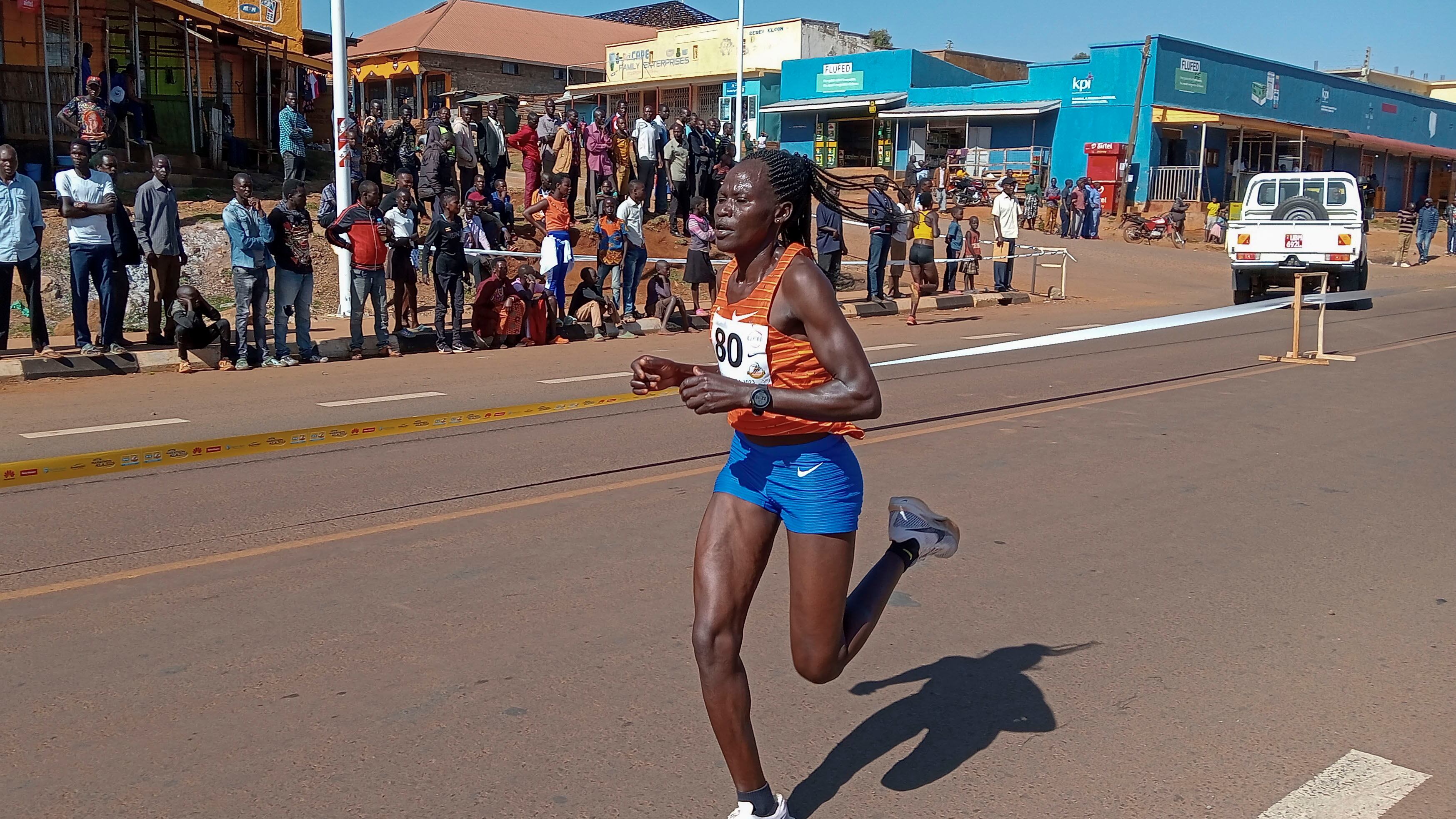La maratoneta Rebecca bruciata viva dal fidanzato