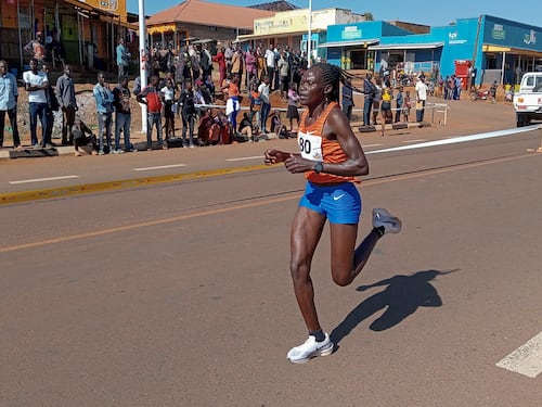 La maratoneta Rebecca bruciata viva dal fidanzato