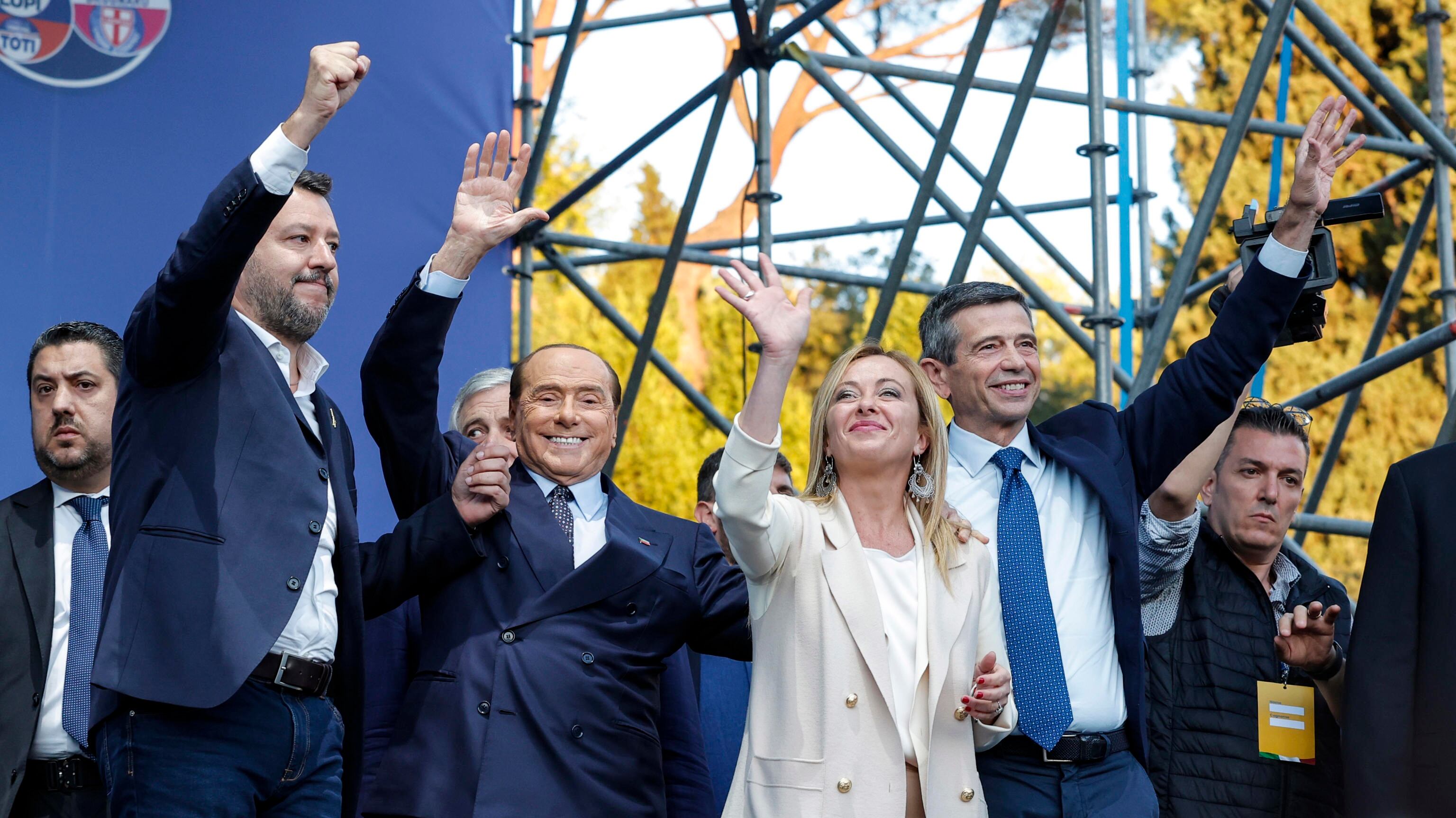 "Nettamente in vantaggio". Il sondaggio che zittisce la sinistra