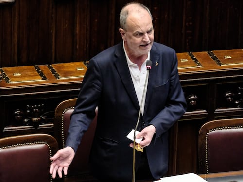 Regioni, il governo impugna la legge sul terzo mandato