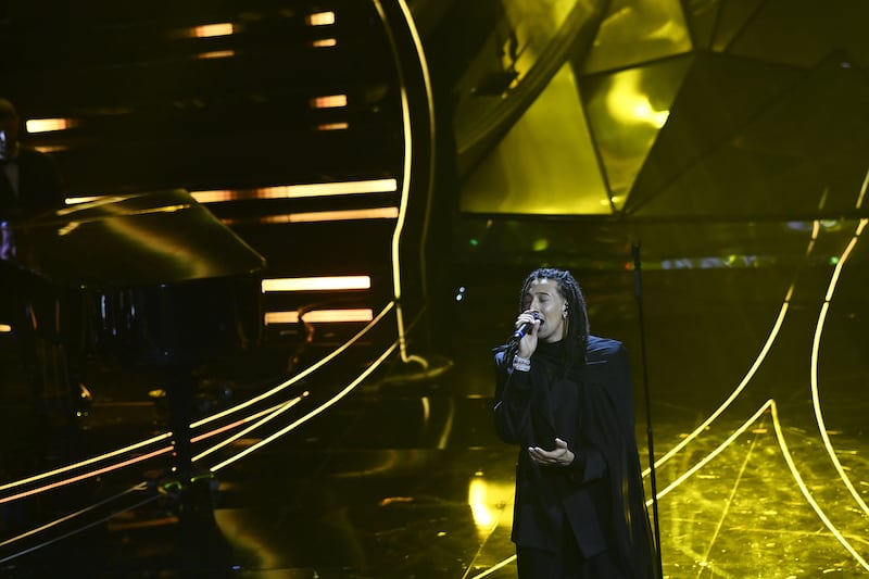 Sanremo 2024: ecco il look della quarta serata del Festival di Ghali 2