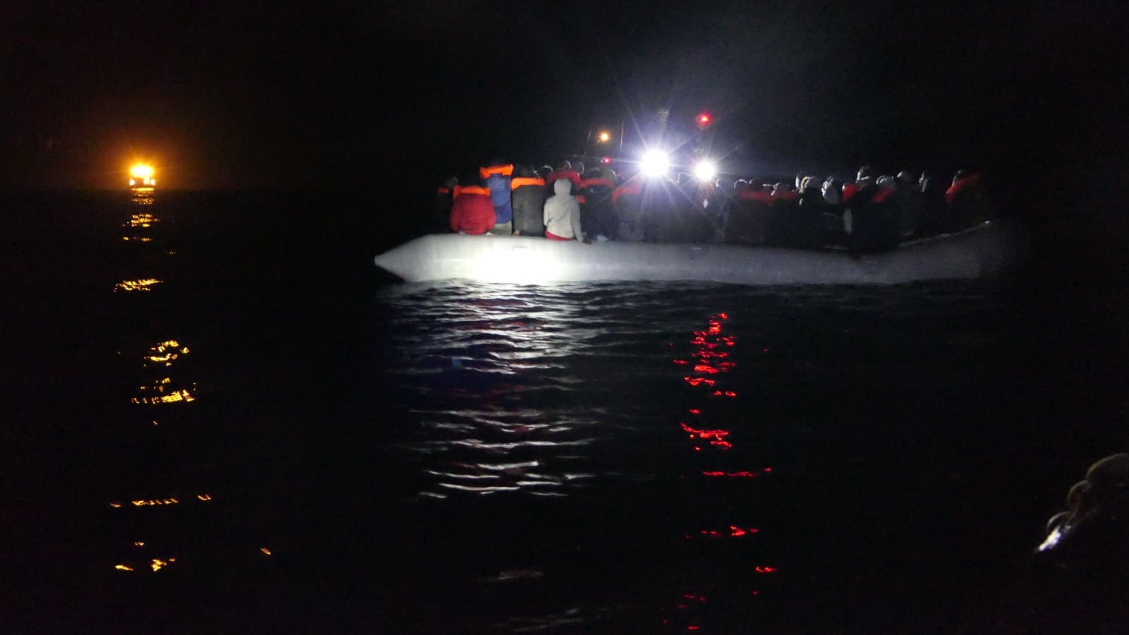 Le Ong annunciano l'invasione: "Dalla Libia partiti 800 migranti"