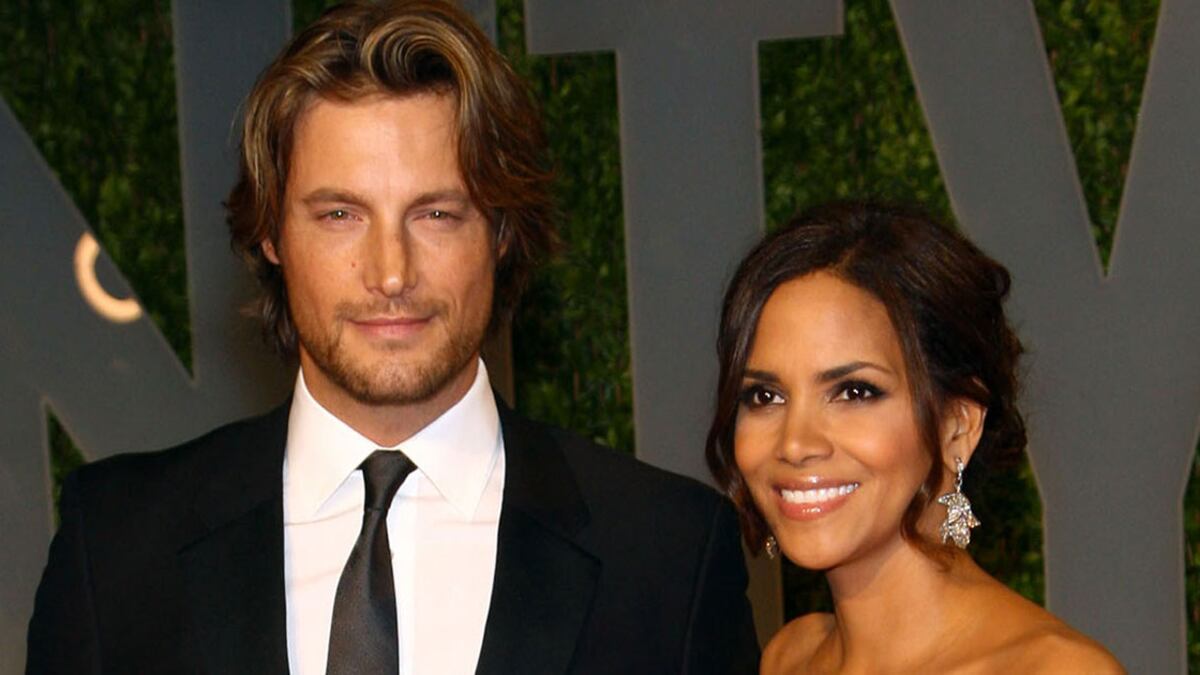 Halle Berry accusa l’ex di incesto e razzismo