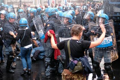 Roma, presidio davanti alla sede della CGIL di Corso d'Italia 2