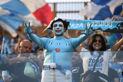 Il Napoli fa festa al Maradona: le immagini della partita con la Fiorentina 9