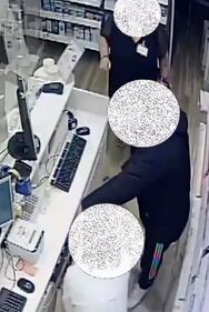 Rapina a mano armata in farmacia 3